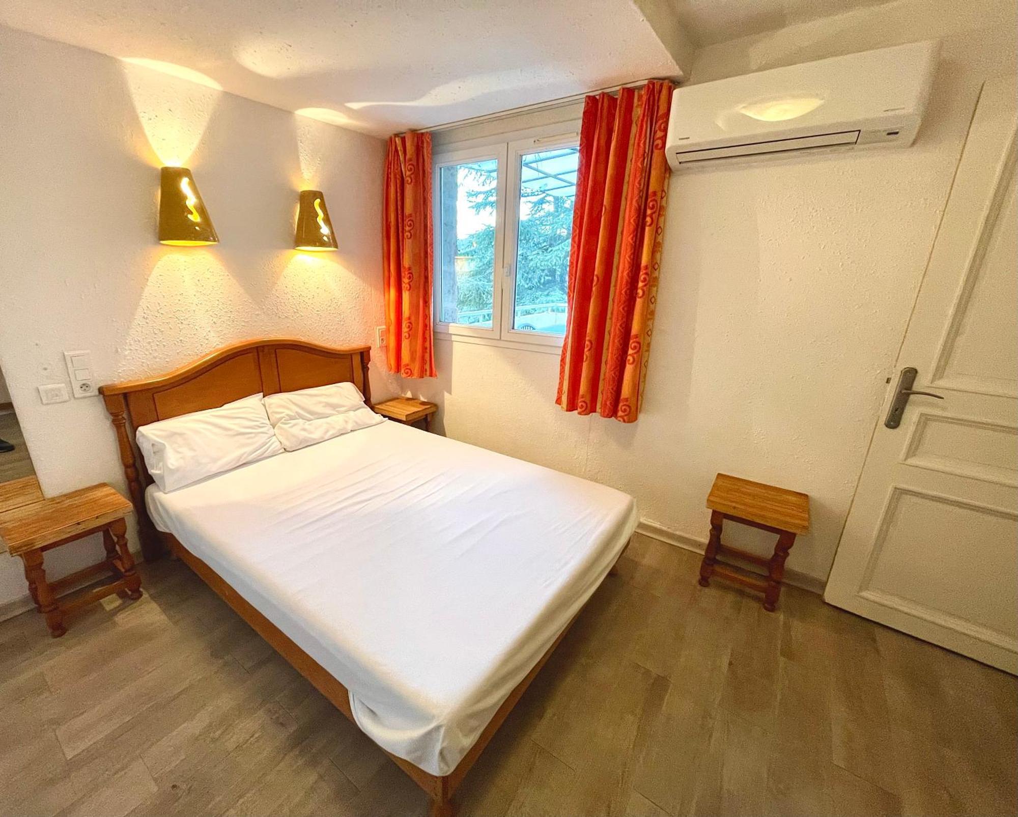 Apart'Hotel Les 4 Sources Corbes Ngoại thất bức ảnh